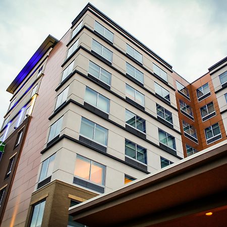 Holiday Inn Express & Suites Downtown Louisville By Ihg Екстер'єр фото