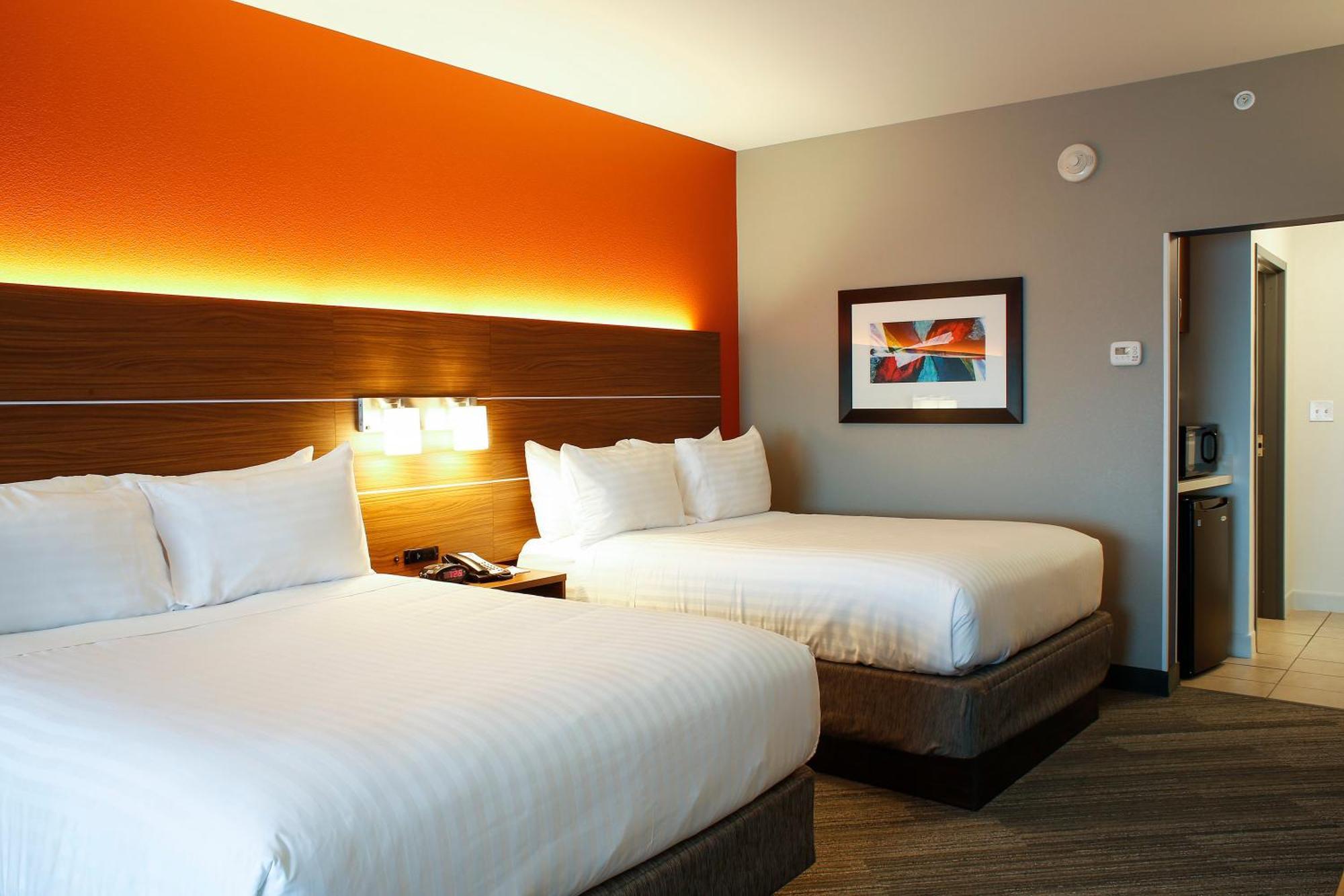 Holiday Inn Express & Suites Downtown Louisville By Ihg Екстер'єр фото
