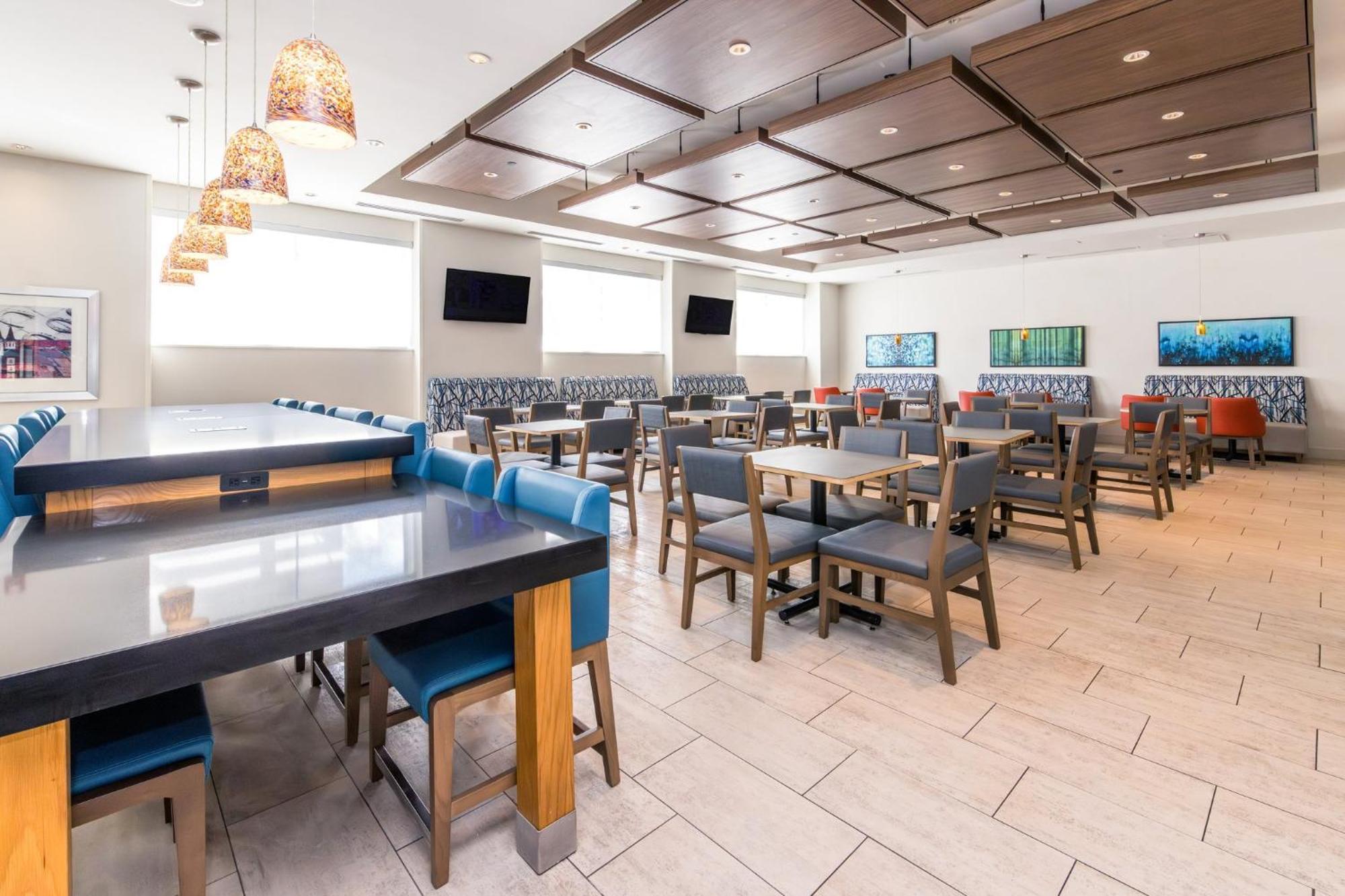 Holiday Inn Express & Suites Downtown Louisville By Ihg Екстер'єр фото