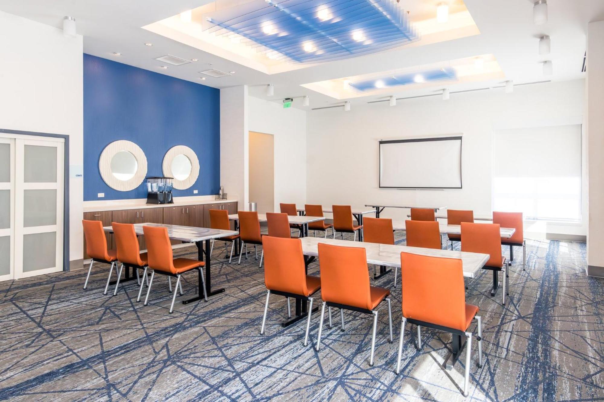 Holiday Inn Express & Suites Downtown Louisville By Ihg Екстер'єр фото